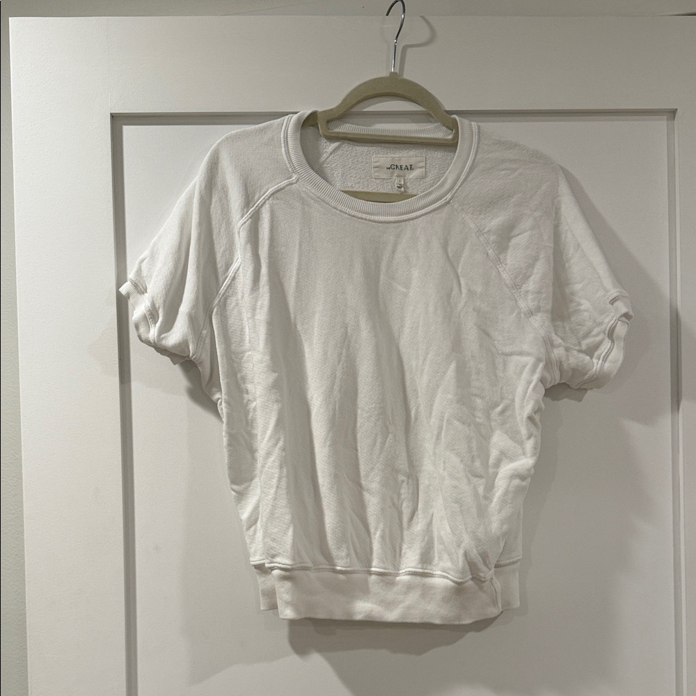 THE GREAT. Short sleeve sweatshirt